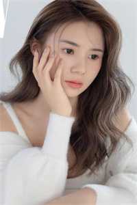 穿进高武世界，开局傍上女帝完整阅读