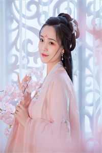 未婚夫秘书抢我车位，我直接退婚by