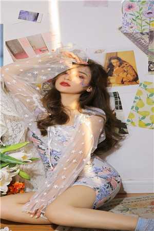 她离婚后，四个大佬总想自荐枕席高口碑