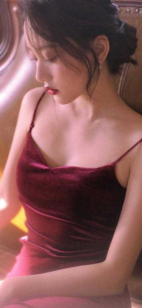 穿到贵妃身上后，皇上肠子悔青了已完结