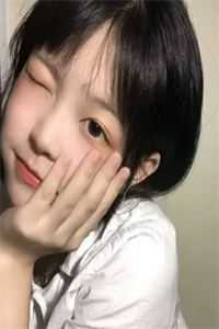 穿进高武世界，开局傍上女帝