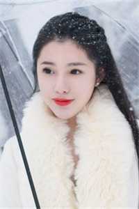 穿越后，皇帝老爹求我谋反？最新章节无广告