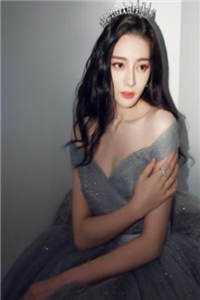 双穿门：丧尸肚子里有黄金？预订