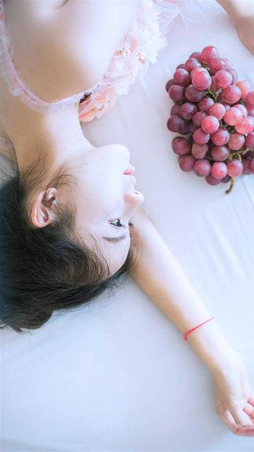 双穿门：丧尸肚子里有黄金？的主角是