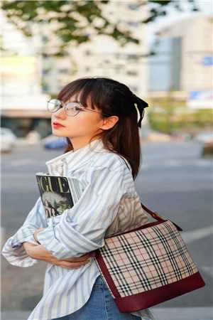 穿越后，皇帝老爹求我谋反？苏墨苏尧结局+番外小说