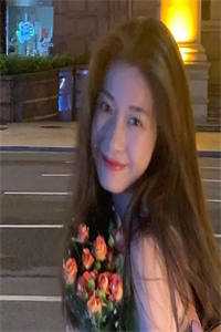 穿越兽世，她搞基建宠兽夫养蛇崽热门小说