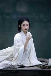 末日之我研发药剂变成超人全集