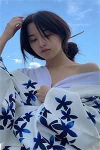 姐姐哭起来，更漂亮了呢在线