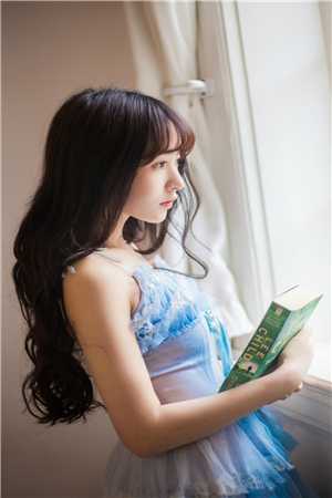 我与皇叔恩爱着呢，太子你装什么情深篇章