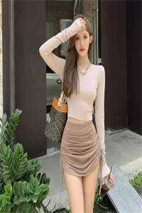 一见钟情：大佬实力诱哄连载