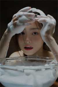 雪落无声覆白头谢聿顾婉怡全文免费