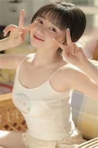 爱妃不擅争斗，朕只好专宠人气小说