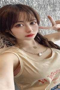 逃出囚笼归来，她将世子踢下神坛试读