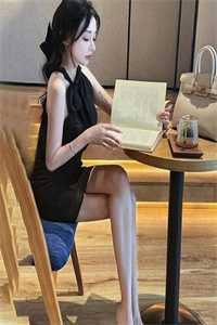 八年逃避，相爱的人难逃情劫的小说