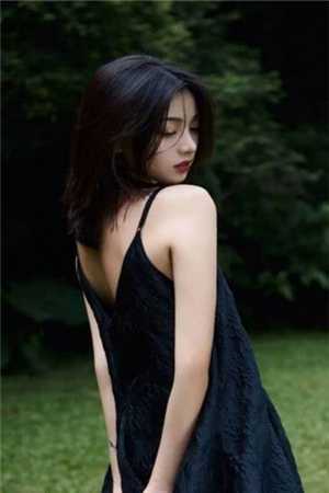 雪落无声覆白头热门