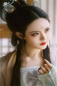 梨花落尽月又西异常火爆