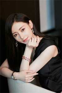 我伴星辰引渡朝夕畅销巨著