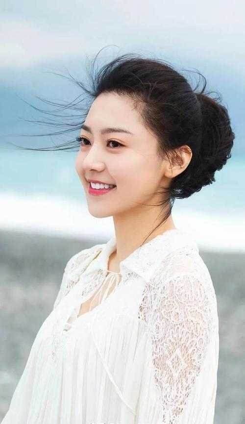 何以明月宴春山全文+番外